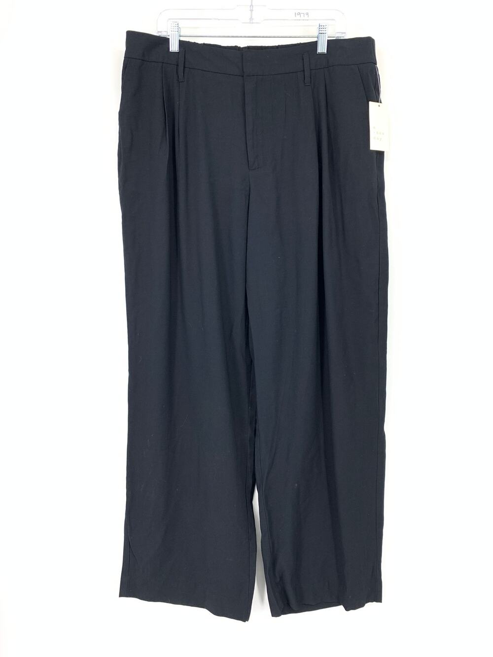 A New Day Pleated Front Dress Pants Womens Size 16 Black Wide Leg NEW
